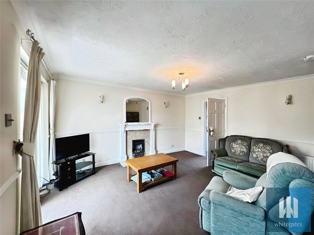 Property photo 3 of 16 Picture No. 10