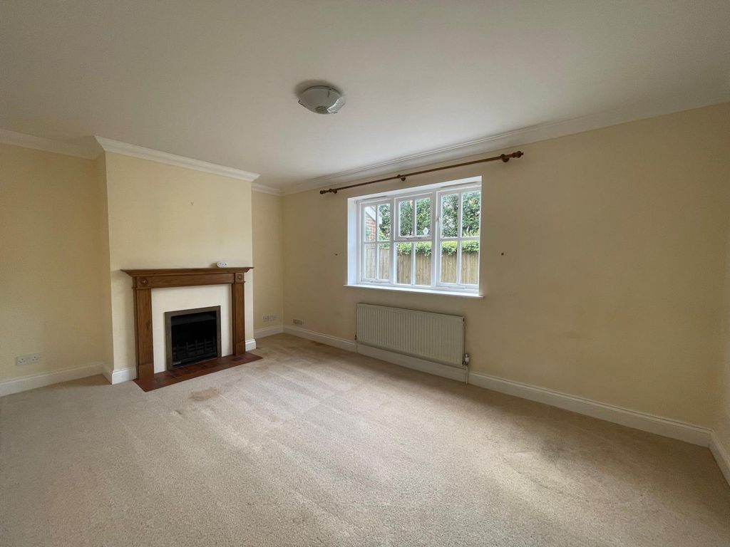 Property photo 3 of 30