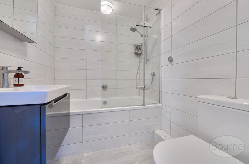 Additional image 9 of 2 bed flat for saleAlbury Road, Guildford, Surrey GU1