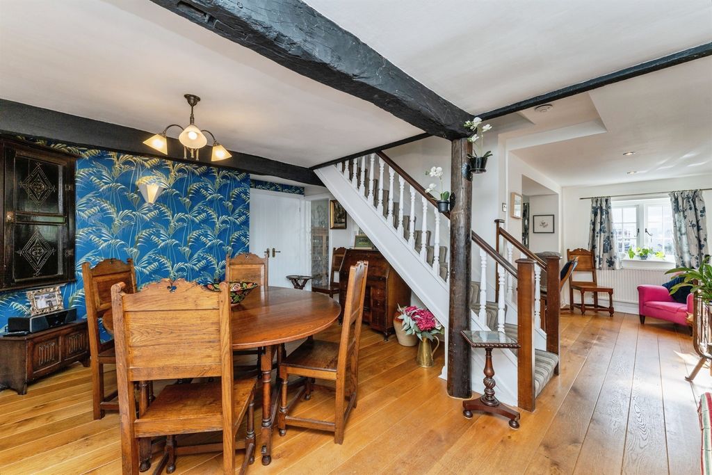 Property photo 2 of 30
