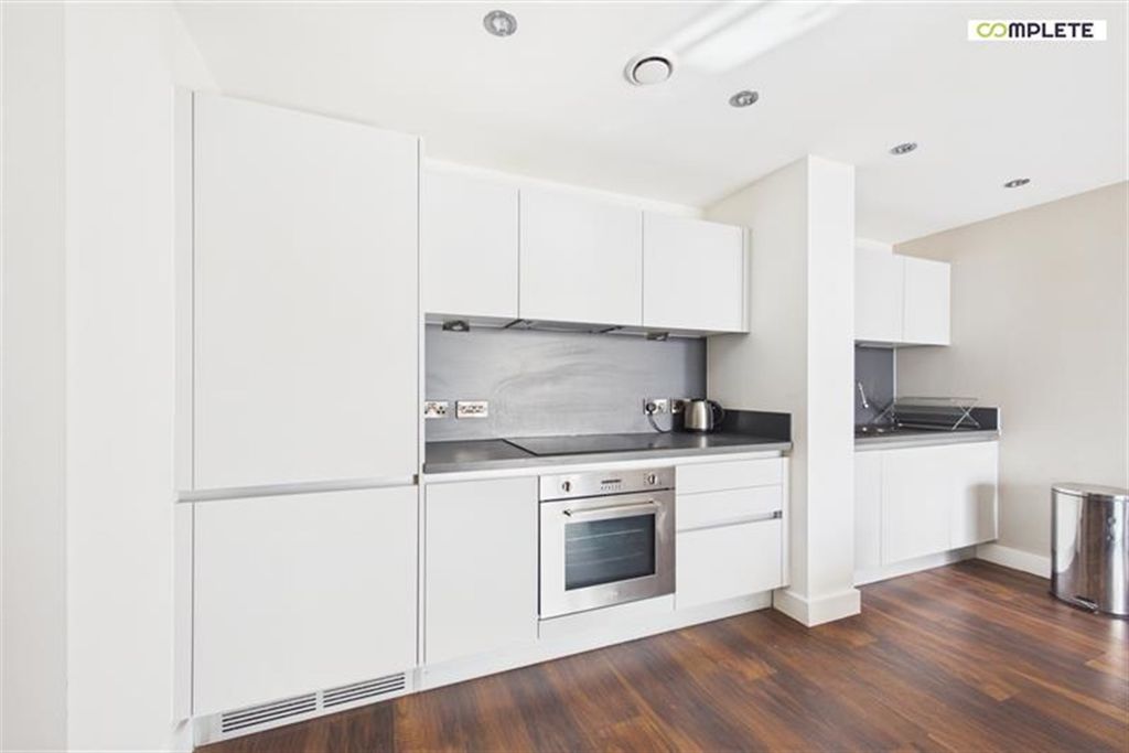 Property photo 1 of 15 (Main)