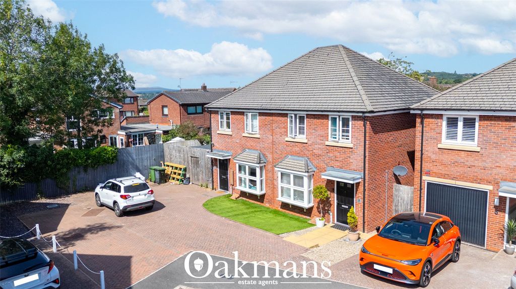 Property photo 2 of 29 Picture No. 02