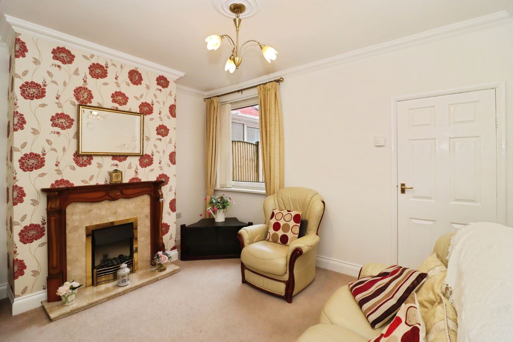 Property photo 3 of 15