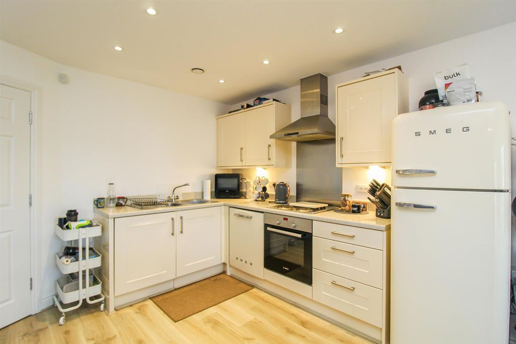 Property photo 2 of 9