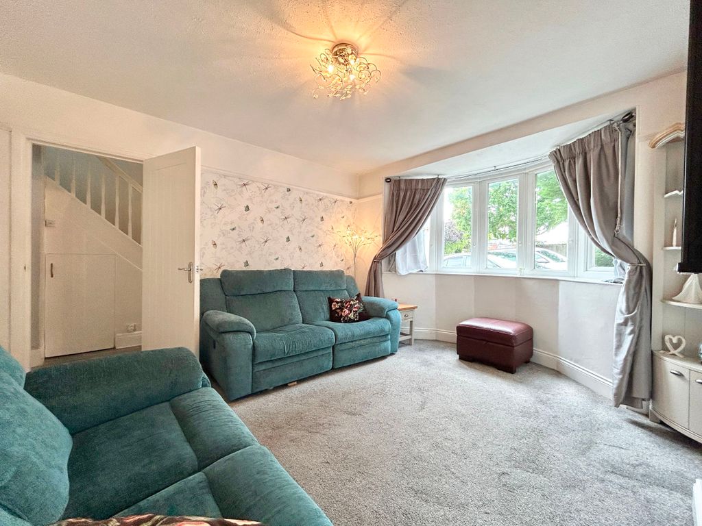 Property photo 2 of 30