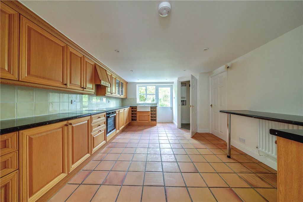 Property photo 2 of 20 Picture No. 02