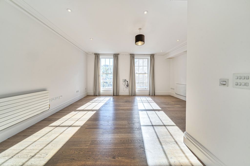 Property photo 2 of 11 1528527 (7)