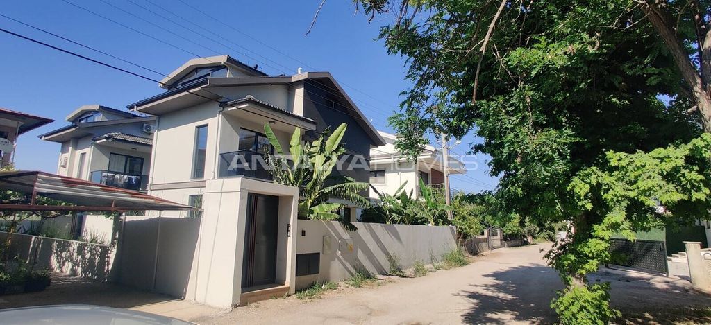 Property photo 1 of 25