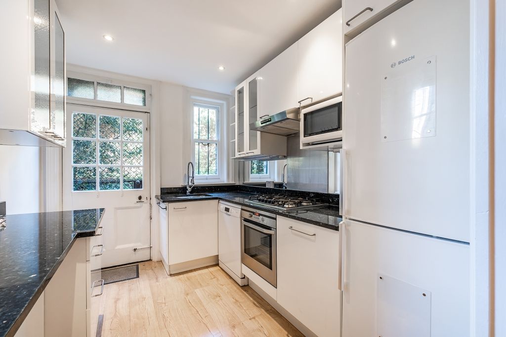 Property photo 3 of 16 Kitchen