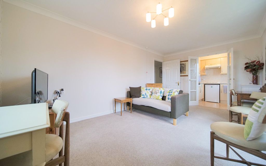 Property photo 3 of 12 Living Room