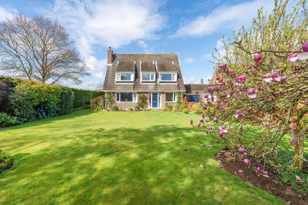 Property photo 2 of 29