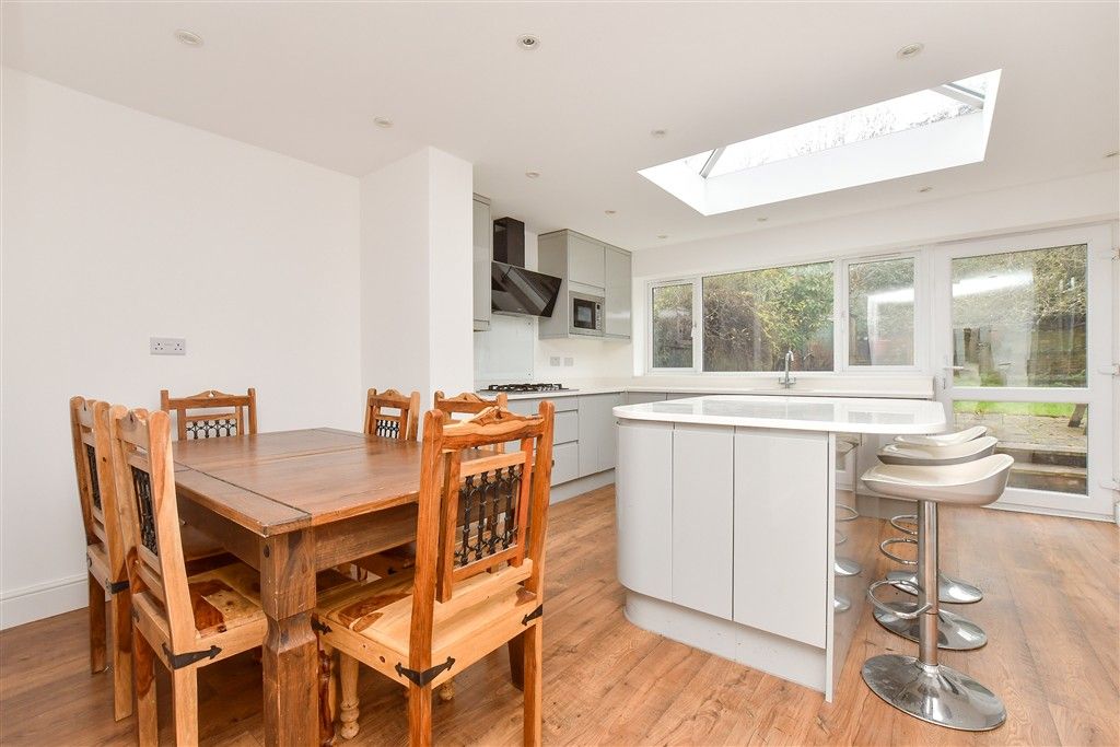 Property photo 3 of 15 Kitchen/Breakfast Room