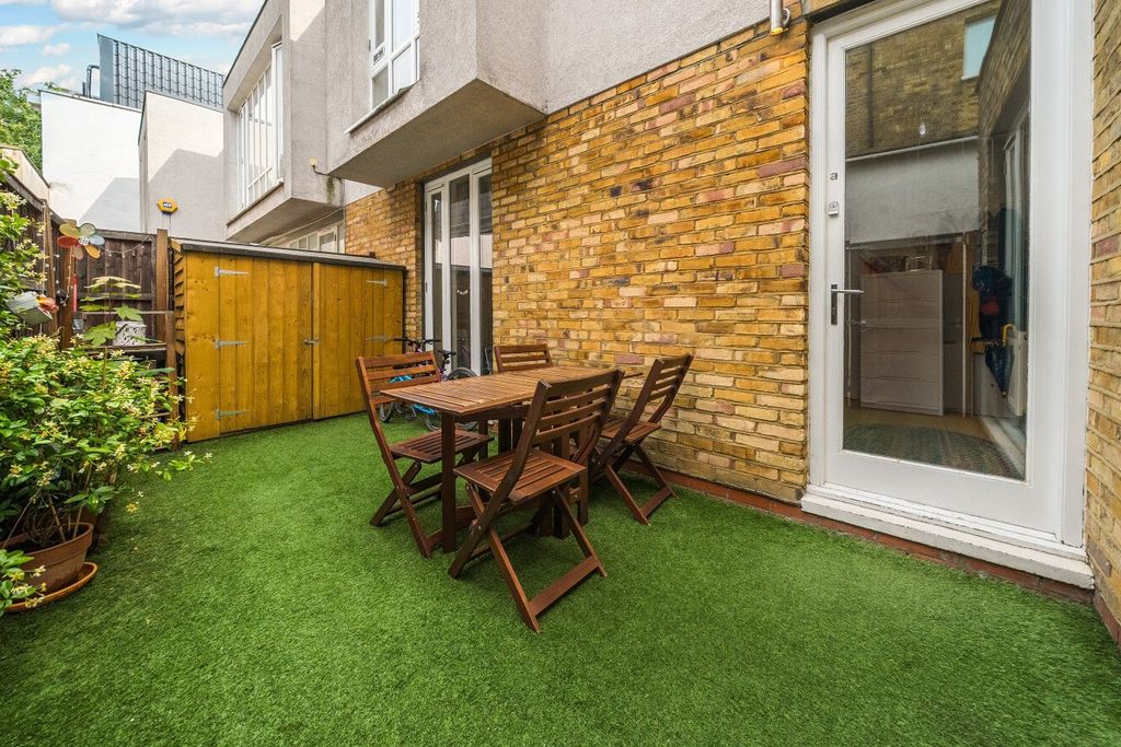 Property photo 3 of 12 Picture No. 05