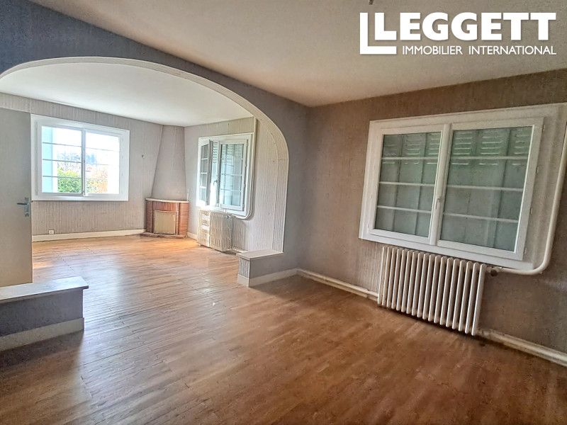 Property photo 2 of 10