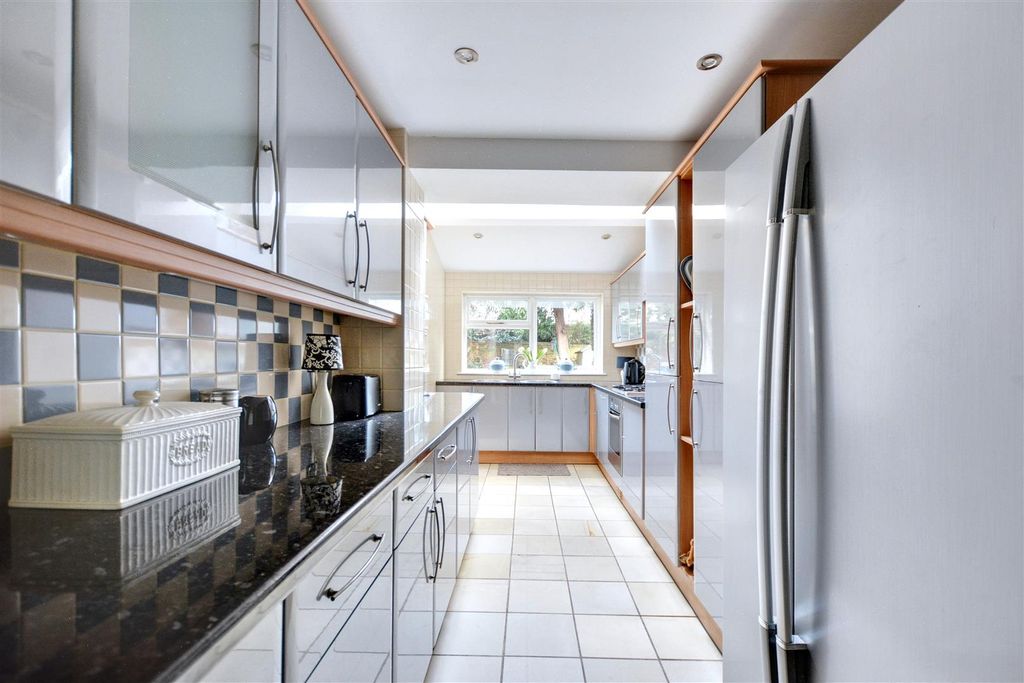 Property photo 3 of 20 Kitchen_3.Jpeg