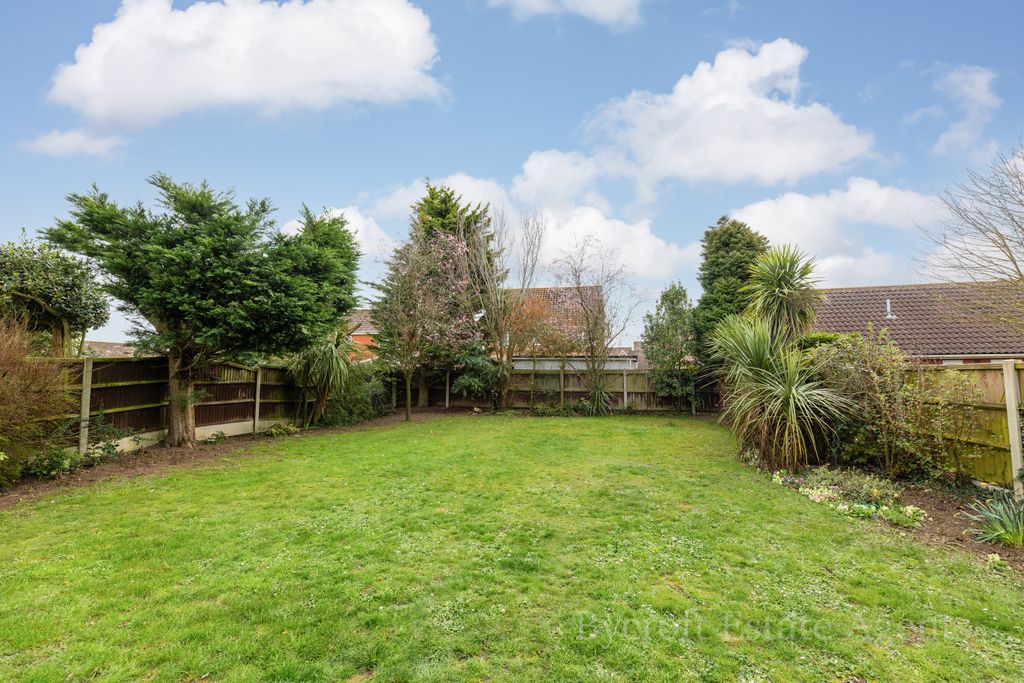 Property photo 2 of 22