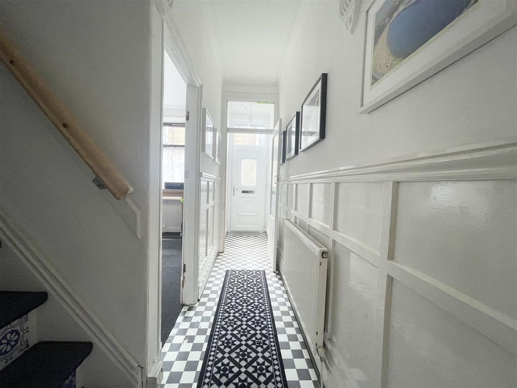 Property photo 2 of 10 Img_9594.Jpg