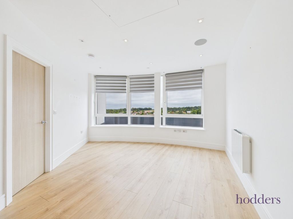 Additional image 11 of 2 bed flat to rentPyrcroft Road, Chertsey, Surrey KT16
