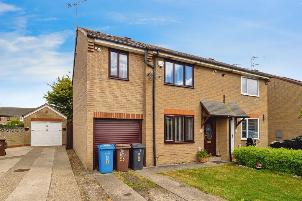 Property photo 1 of 11