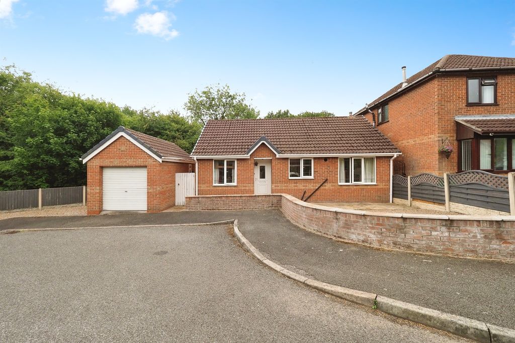 Property photo 1 of 16