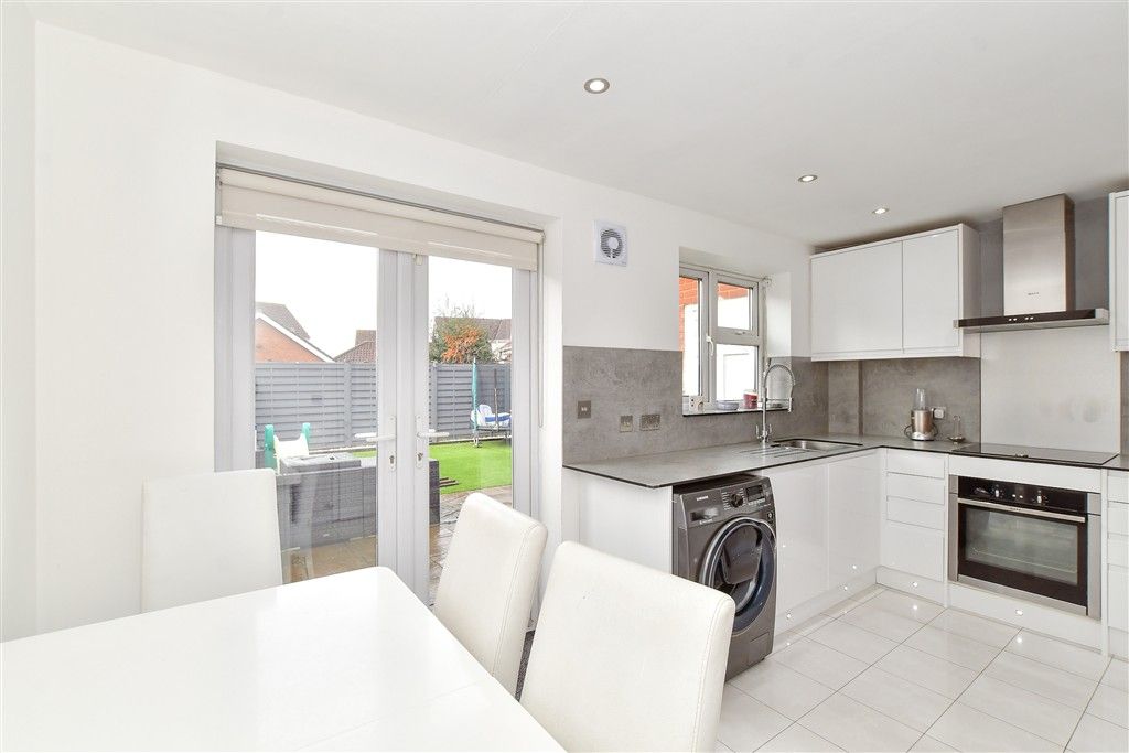 Property photo 3 of 10 Kitchen/Diner