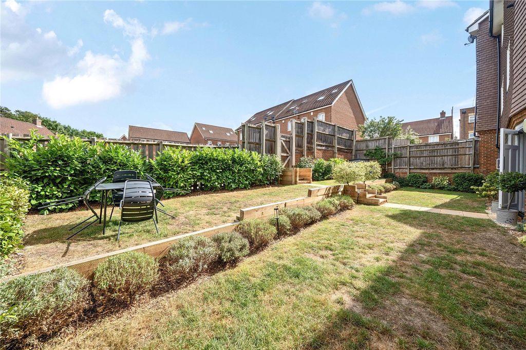 Property photo 3 of 19 Picture No. 14