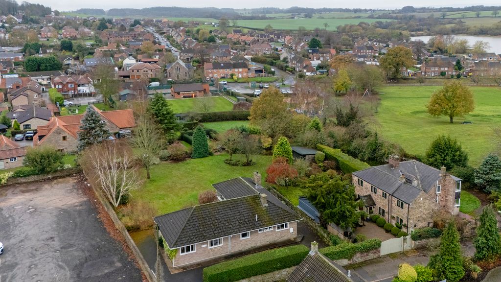 Property photo 2 of 42 Dji_20251124121957_0073_D