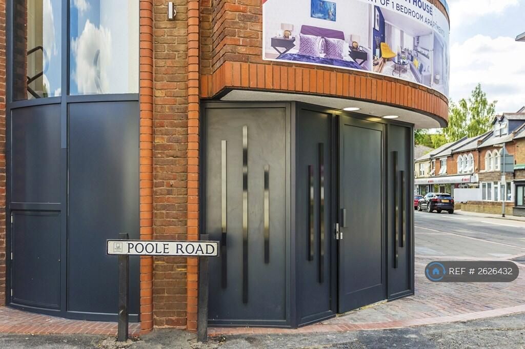 Property photo 1 of 8 Photo 8