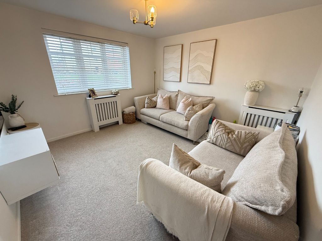 Property photo 2 of 7 5090482