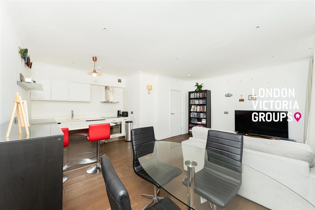 Property photo 2 of 18 1-7681.Jpg