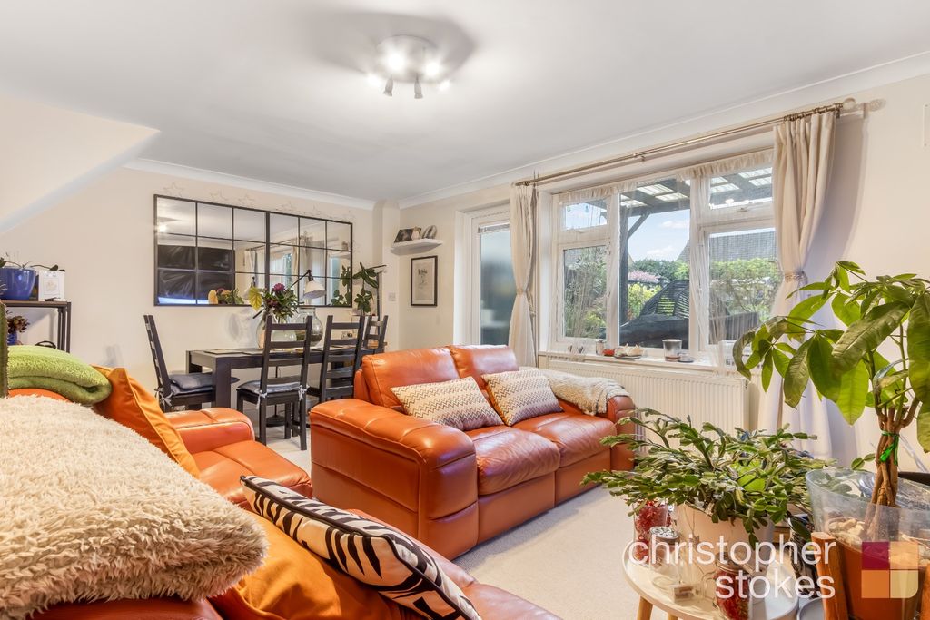 Property photo 2 of 22 4992543