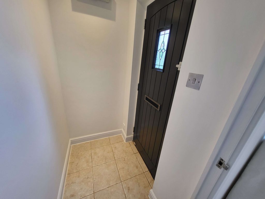 Property photo 3 of 18 Gallery