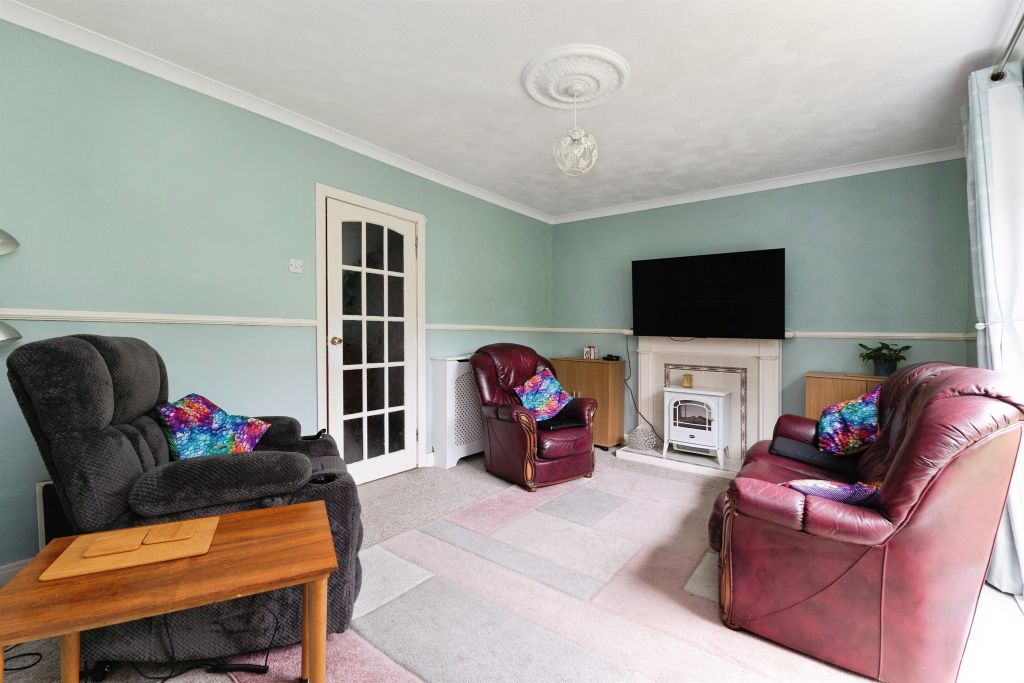 Property photo 3 of 17