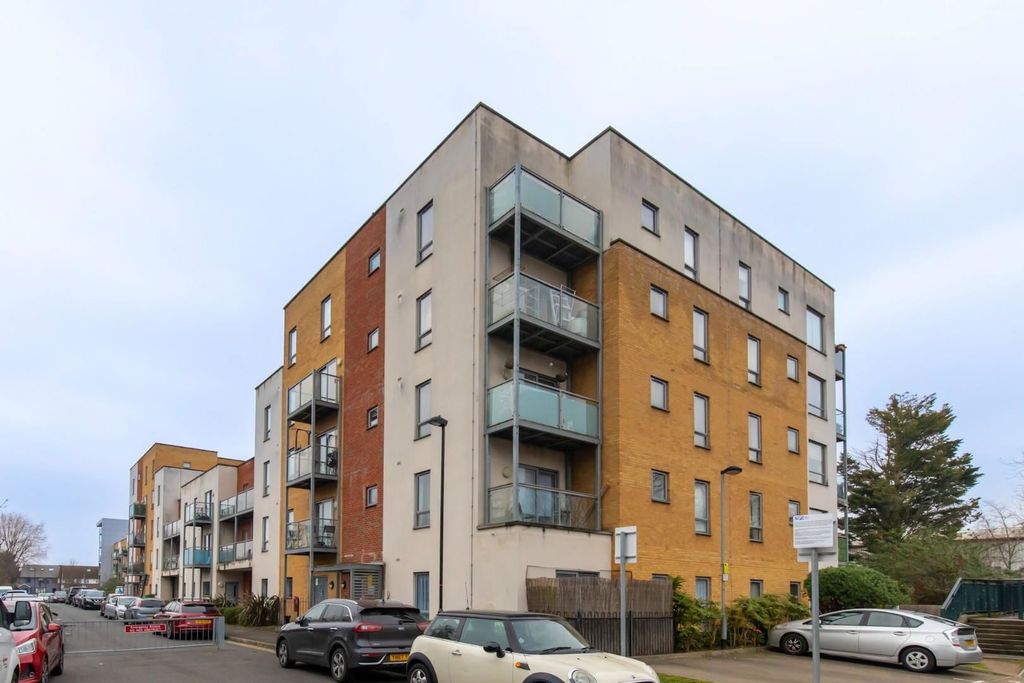 Property photo 1 of 10