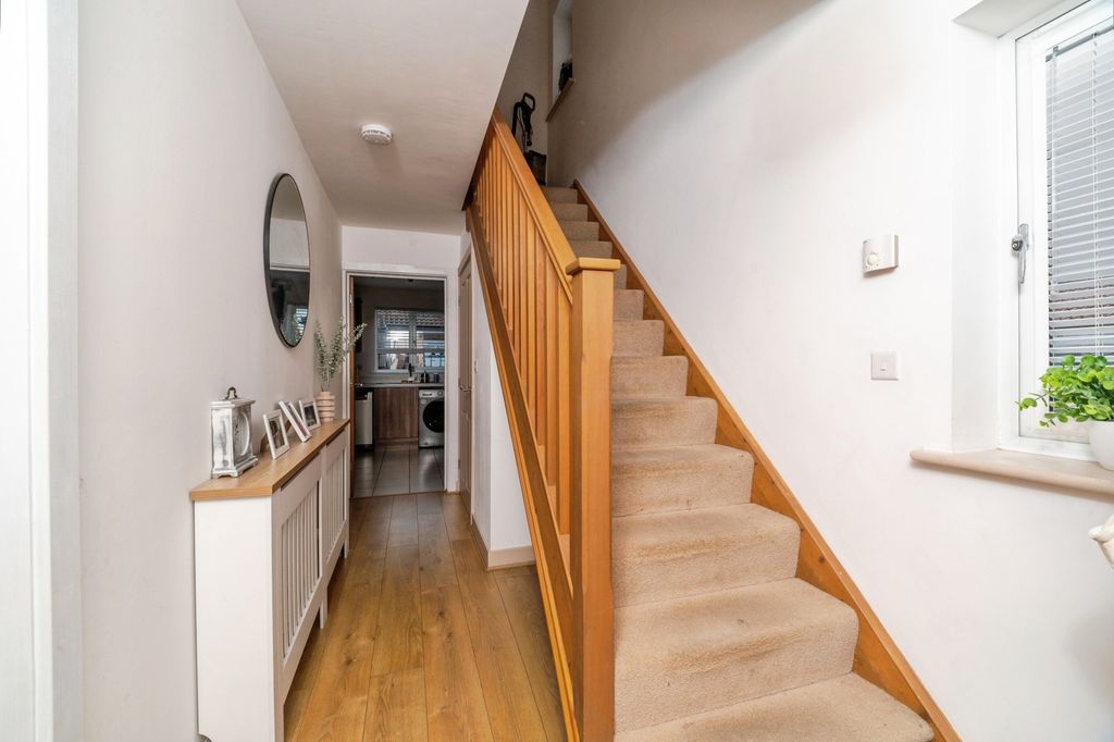 Property photo 2 of 25 Pbox-Img.Jpg