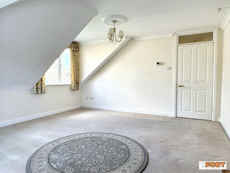 Property photo 3 of 13 Photo 15