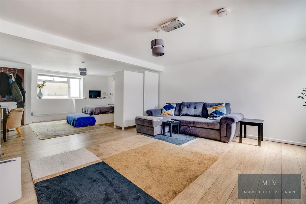 Property photo 3 of 12 Blackhorse Lane 45 MV-12.Jpg