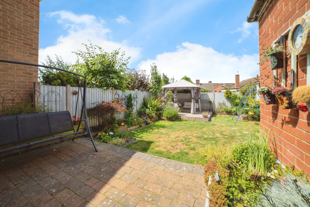 Property photo 3 of 17