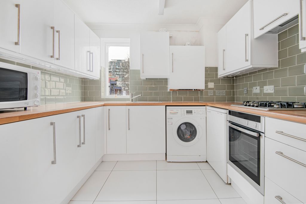 Property photo 2 of 12 13_49768