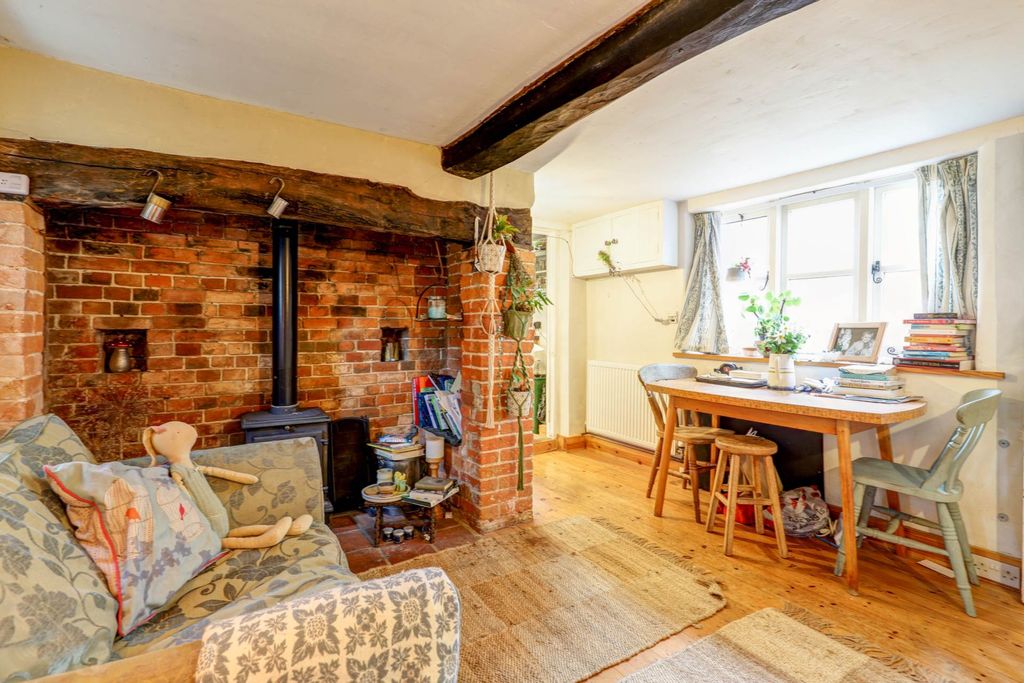 Property photo 2 of 13