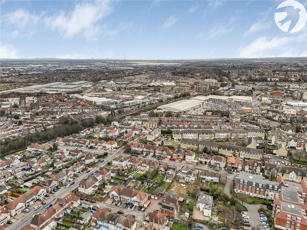Additional image 22 of 5 bed detached house for saleKing Edward Avenue, West Dartford, Kent DA1