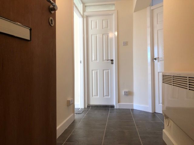 Property photo 2 of 13 Entrance Hall