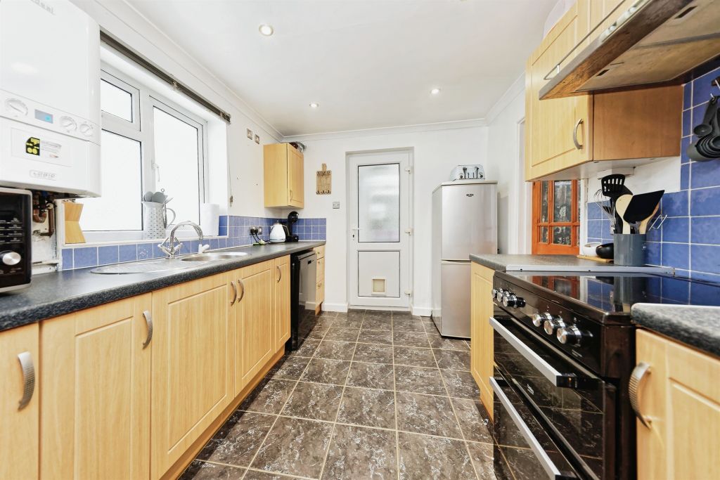 Property photo 3 of 14