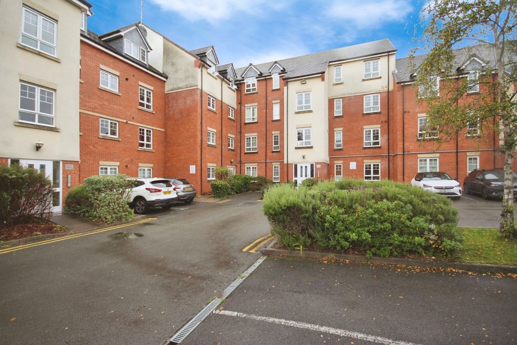 Property photo 1 of 13 Front