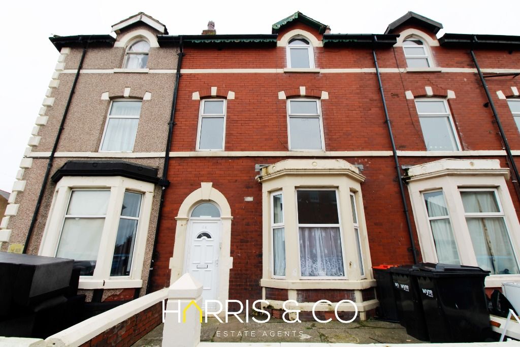 Property photo 1 of 7 Propertyimages