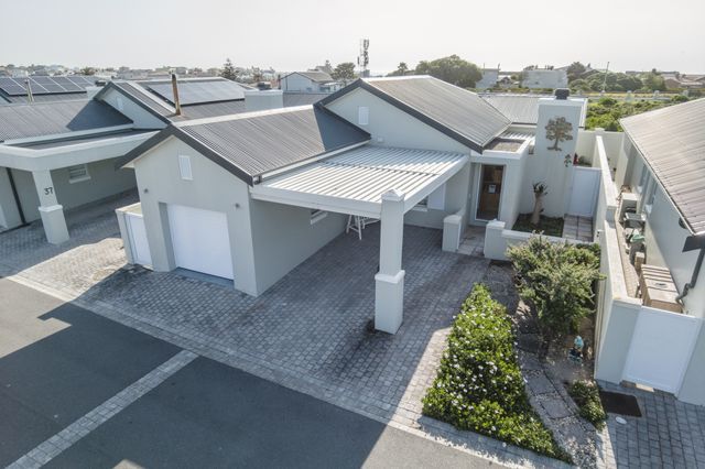 Property photo 1 of 30