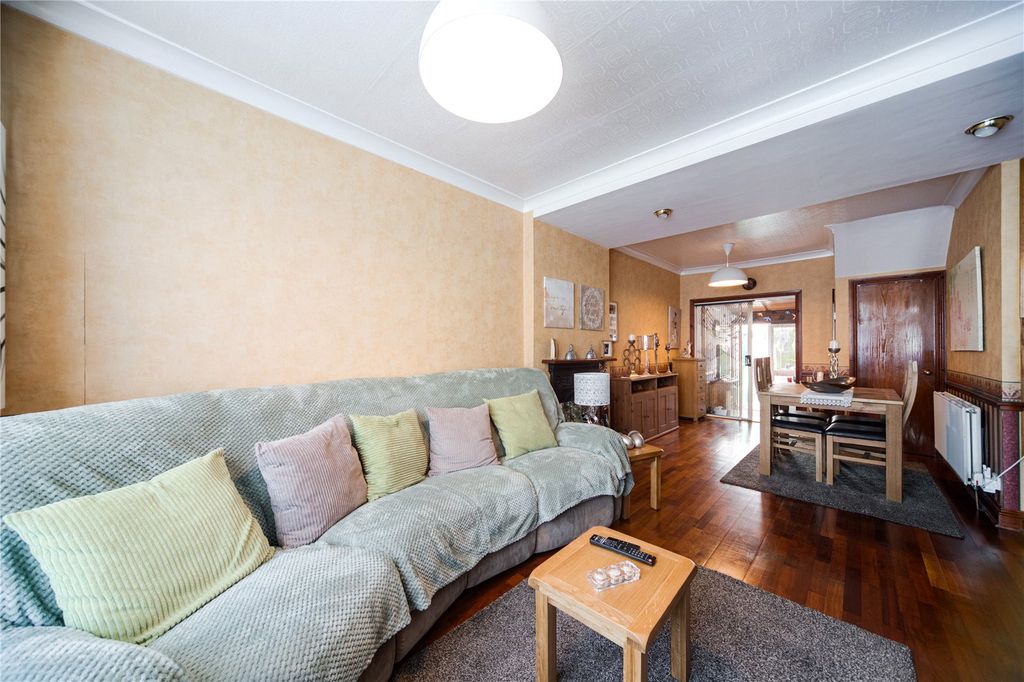 Property photo 2 of 16 Picture No. 03