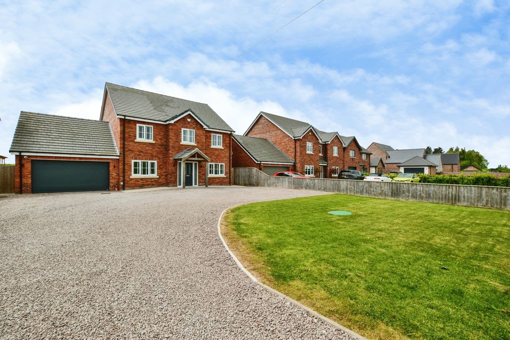 Property photo 1 of 37