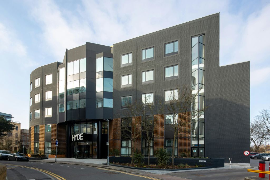 Property photo 2 of 12 Hyde 01.Jpg