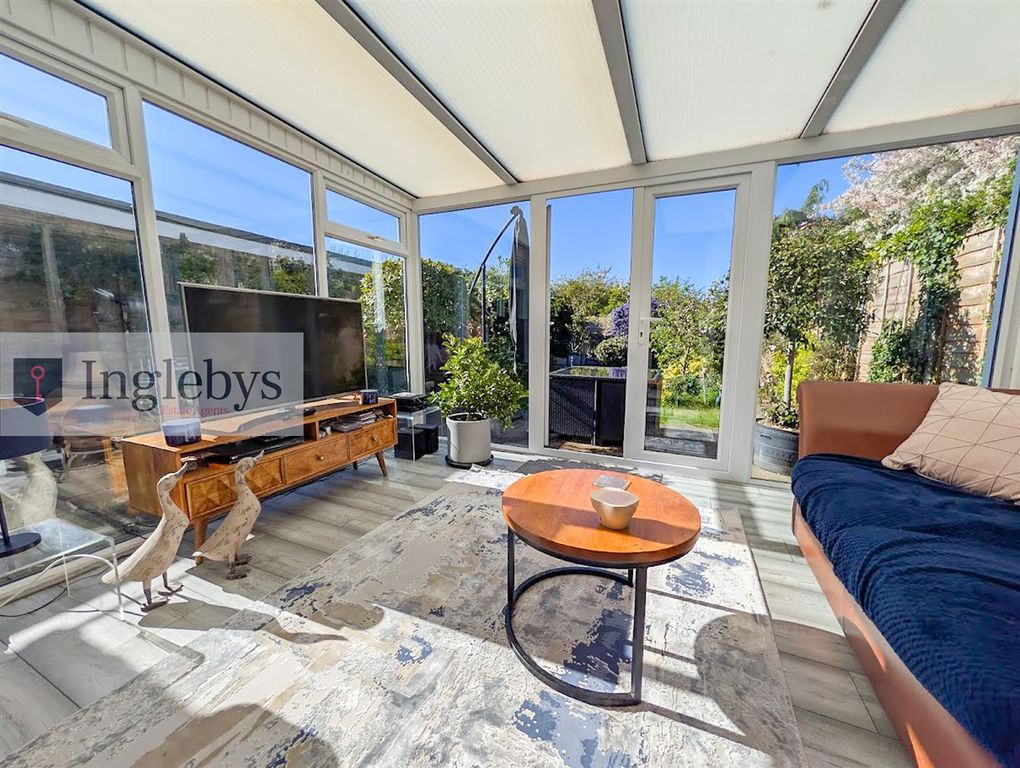 Property photo 3 of 39